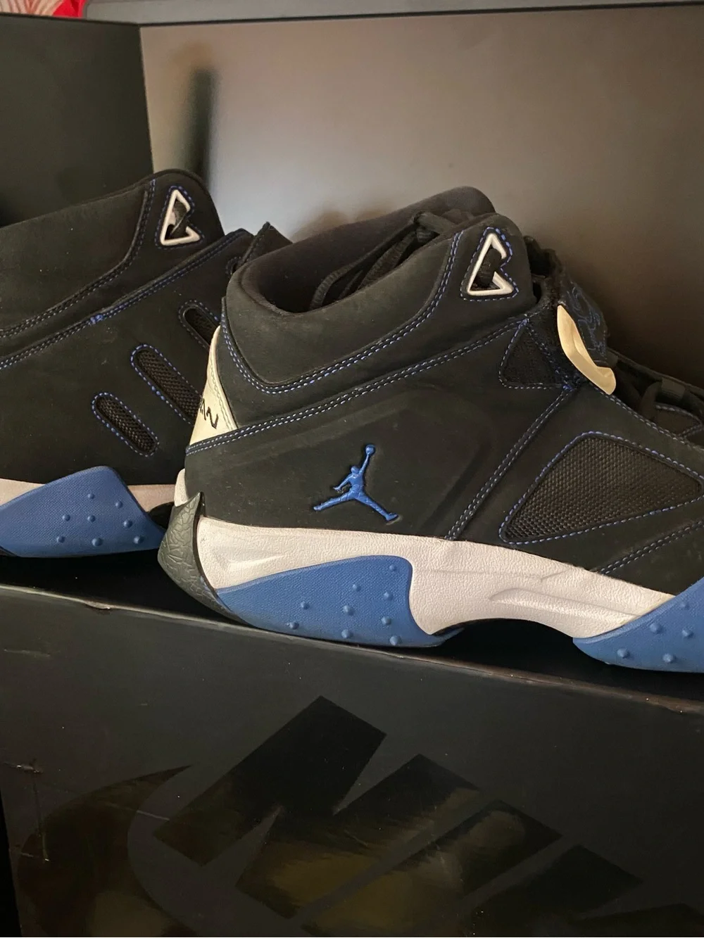 Jordan Men's Black and Blue High-Top Basketball Sneakers